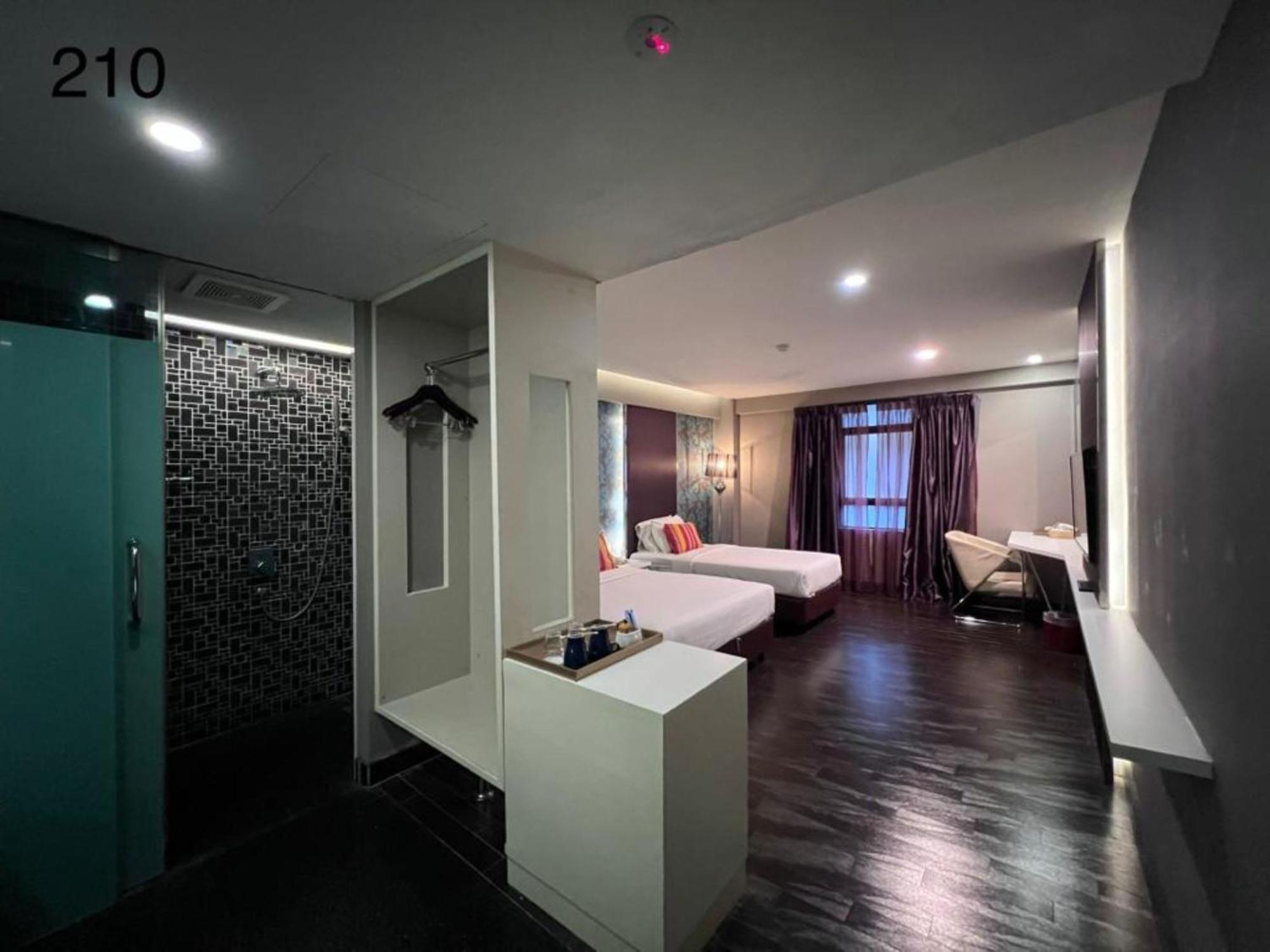 Hotel Kingston 3 - 3*